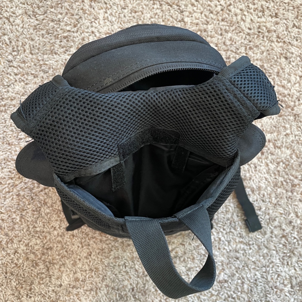 Small Tactical Hydration Backpack - image 4